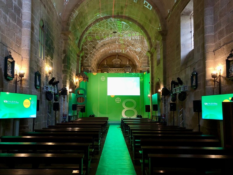 Reunión en la Iglesia